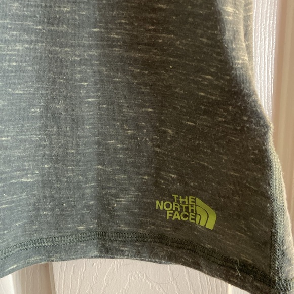 North Face Cap Sleeve Tee - Picture 2 of 4